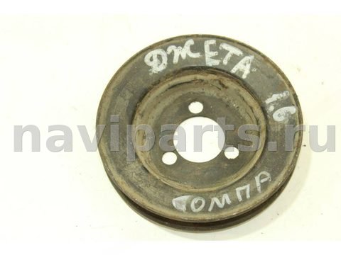 Шкив помпы Volkswagen Jetta, 1991 г., OEM 068121031K, арт. 110838264