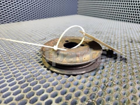Шкив помпы Volkswagen Golf, 1996 г., OEM 068121031K, арт. 96649188_3