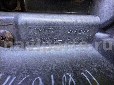 Спойлер Toyota Previa, 2003 г., OEM 7687668010, арт. 01761348, фото 9