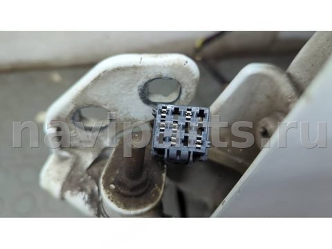 Стекло двери передней левой Mercedes Actros, 2014 г., OEM A9607200218, арт. 11523836, фото 2