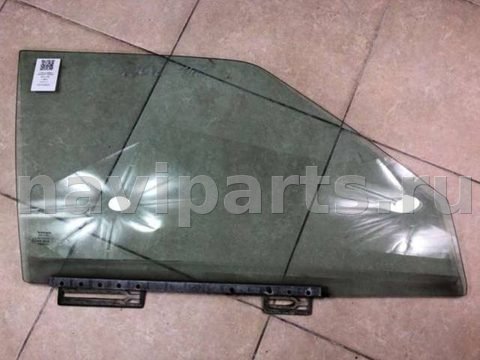 Стекло двери передней правой Volvo 740, 1991 г., арт. B29702800