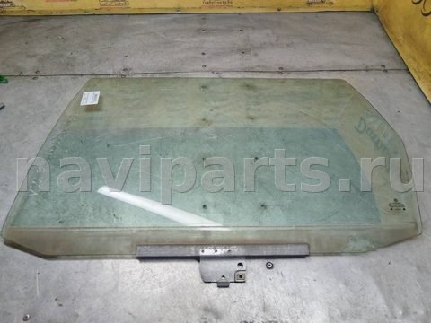 Стекло двери задней левой Volkswagen Passat B4, 1993 г., арт. 105318