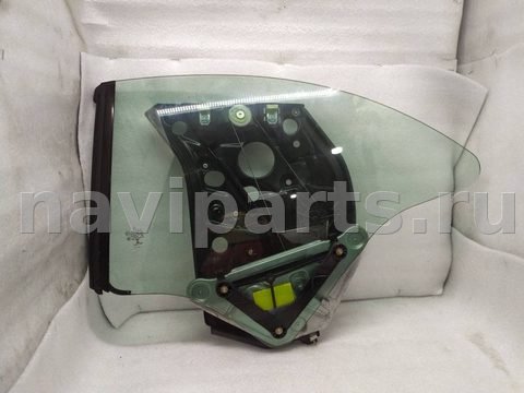 Стекло двери задней левой Mercedes C W205, 2016 г., OEM A2056700103, арт. 18899