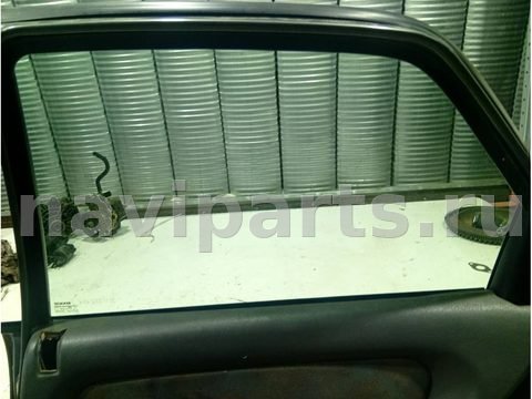 Стекло двери задней правой Renault Laguna, 1998 г., арт. 98836605
