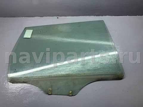 Стекло двери задней правой Mitsubishi Space Star, 1999 г., OEM MR135732, арт. B102558131