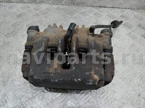 Суппорт передний левый Renault Master, 2018 г., OEM 410105039R, арт. 110673
