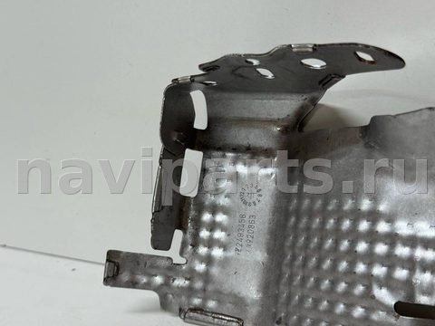 Тепловой экран глушителя Renault Trafic, 2021 г., OEM 72493458, арт. 11616, фото 2