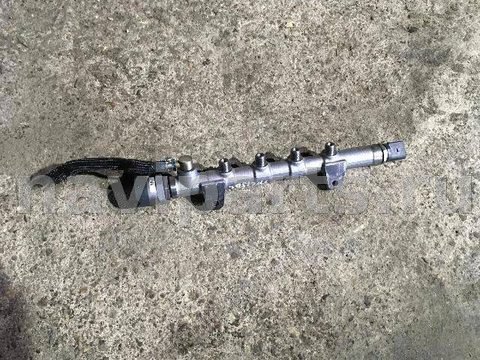 Топливная рампа Mercedes C W205, 2015 г., OEM 6510701595, арт. 26896172