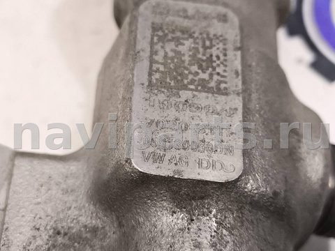 Топливная рампа Audi A4, 2018 г., OEM 057130764AM, арт. 44465_1, фото 2