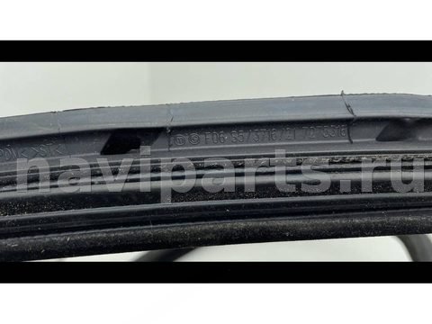 Уплотнитель BMW 6 F06/F12/F13, 2015 г., OEM 7275316, арт. 303-70, фото 2