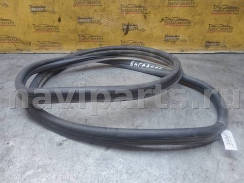 Уплотнитель багажника Volvo S40, 2004 г., арт. 142127