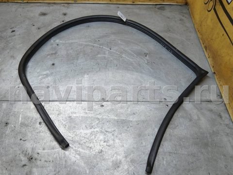 Уплотнитель двери передней левой Volvo V40, 2000 г., арт. 127575
