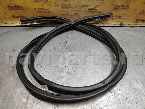 Уплотнитель двери передней левой Nissan Almera N16, 2000 г., арт. 208217