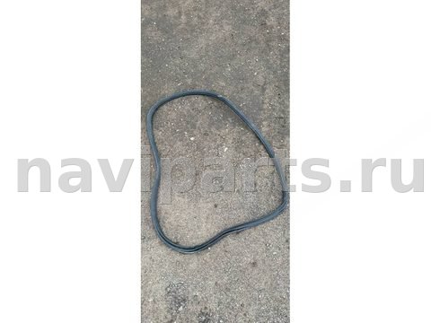 Уплотнитель двери передней левой BMW M8, 2020 г., OEM 7435437, арт. 303-415