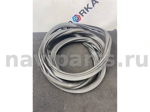 Уплотнитель двери передней левой BMW X7 G07, 2024 г., OEM 7428678, арт. 303-524