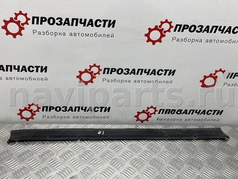 Уплотнитель двери задней правой Mercedes GL X164, 2007 г., OEM A1646905662, арт. 10-507