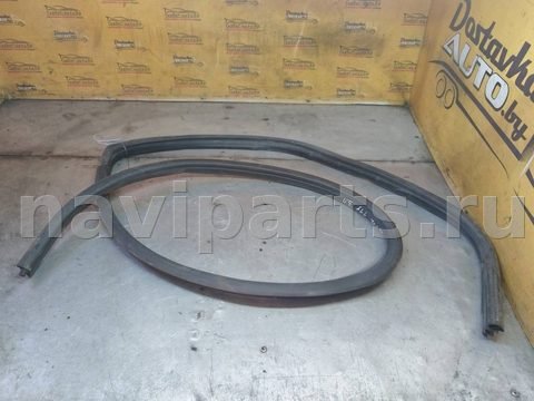 Уплотнитель двери задней правой Nissan Primera, 2002 г., арт. 120966
