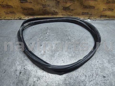 Уплотнитель двери задней правой Honda FR-V, 2004 г., арт. 157963