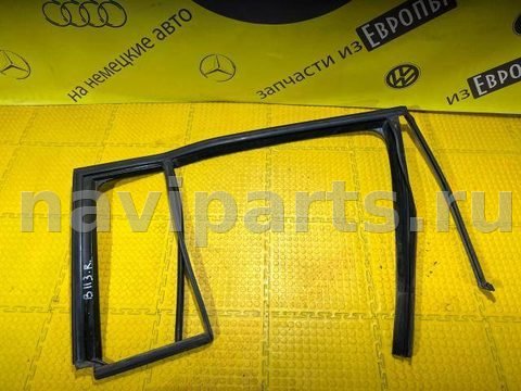 Уплотнитель двери задней правой Volkswagen Touran, 2004 г., арт. 20824