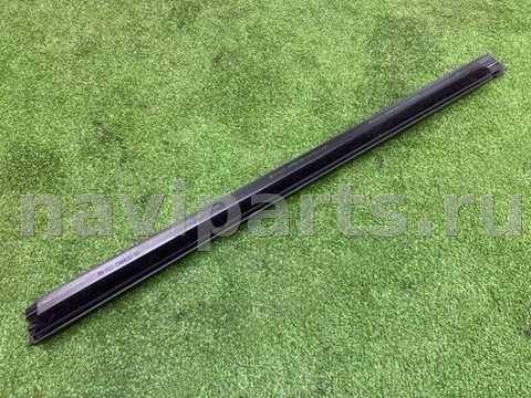 Уплотнитель двери задней правой BMW 7, 2017 г., OEM 51357380530, арт. 23459