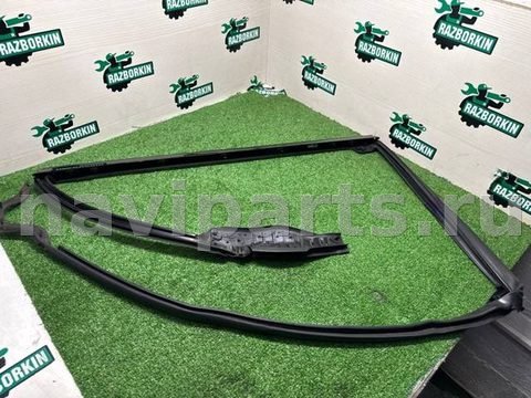 Уплотнитель двери задней правой Land-Rover Range Rover Sport L494, 2018 г., арт. 24175
