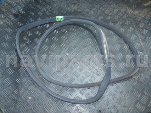 Уплотнитель двери задней правой Mercedes E W210, 2001 г., арт. 87-263