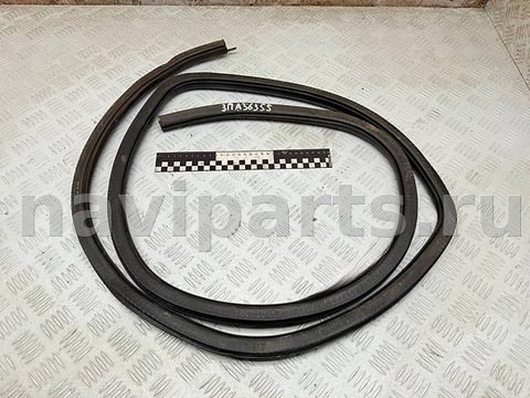 Уплотнитель двери задней правой Ford Focus, 2003 г., арт. A36355