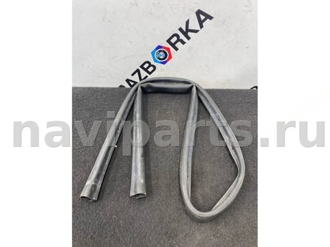 Уплотнитель капота BMW X7 G07, 2019 г., OEM 7495997, арт. 1811-112