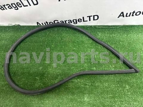 Уплотнитель капота BMW X6 F16, 2015 г., OEM 51767294489, арт. 24591