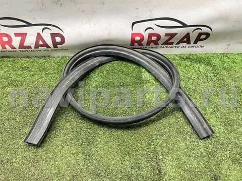 Уплотнитель капота Mercedes Sprinter, 2014 г., OEM A9068890098, арт. 3518