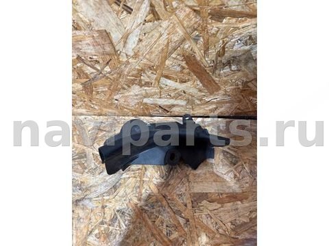 Уплотнитель капота BMW 6 G32, 2017 г., OEM 7371430, арт. 3807