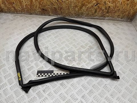 Уплотнитель капота Volkswagen Touareg, 2006 г., OEM 7L6823707C, арт. A36880