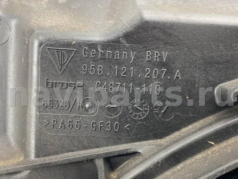 Новое Porsche Macan, 2020 г., OEM 95B959455F, арт. 12120, фото 4