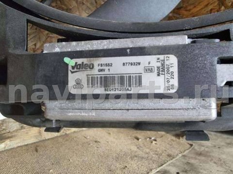 Вентилятор радиатора Audi A4 B7, 2007 г., OEM 8E0121205AJ, арт. 76601468, фото 2