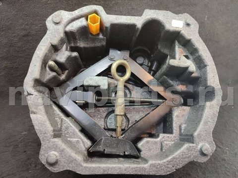 Новое Peugeot 607, 2005 г., арт. BS607-15