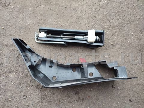 Новое Mercedes E W211, 2005 г., OEM 2115830215, арт. BW211-11_4