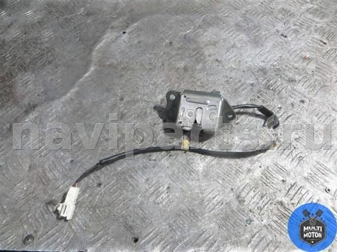 Новое Toyota Yaris, 2003 г., арт. 00093058