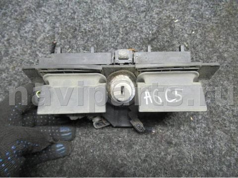 Замок багажника Audi A6, 1998 г., арт. 0053912