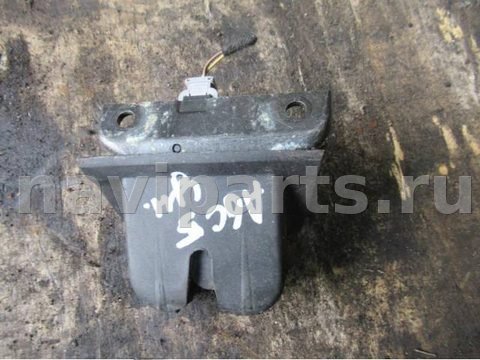 Замок багажника Audi A6, 1998 г., арт. 0064095