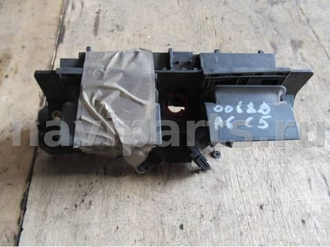 Новое Audi A6, 1998 г., OEM 4b0827565f, арт. 0078514