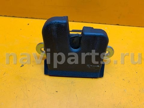 Новое Volkswagen Passat, 2009 г., OEM 5M0827505B, арт. 01015894v2