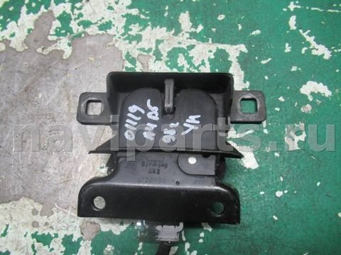 Замок багажника Audi A4, 1998 г., OEM 8d9827505a, арт. 0107471