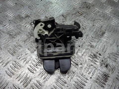 Замок багажника Audi A4, 2006 г., OEM 8E9827520A, арт. 0176058
