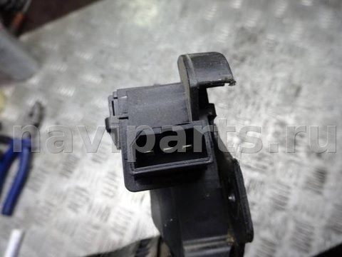Замок багажника Audi A4, 2006 г., OEM 8E9827520A, арт. 0176058, фото 2