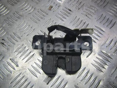 Замок багажника Volkswagen Golf, 2002 г., OEM 1j9827505, арт. 0190384, фото 5