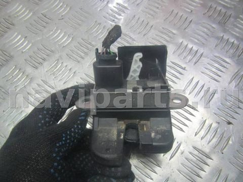 Замок багажника Volkswagen Polo, 2009 г., OEM 6r0827505b, арт. 0192223, фото 4