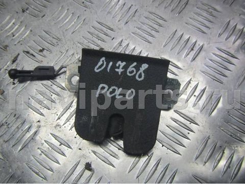 Замок багажника Volkswagen Polo, 2004 г., OEM 6q6827505b, арт. 0192260