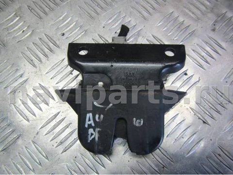 Замок багажника Audi A4, 1998 г., OEM 8d9827505e, арт. 0192929