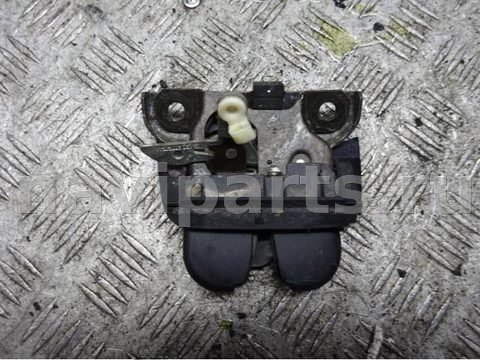 Замок багажника Audi A4, 2004 г., OEM 8E9827520, арт. 0198166