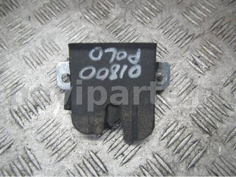 Замок багажника Volkswagen Polo, 2003 г., OEM 6q6827505b, арт. 0204705